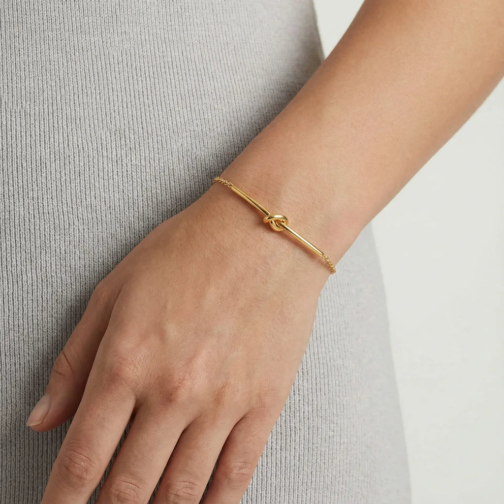 ETERNAL LINK KNOT BRACELET